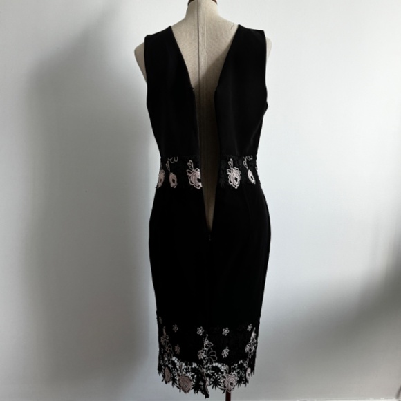 RW&CO - Black Fitted Sleeveless Dress with Floral Lace Details - Picture 10 of 13